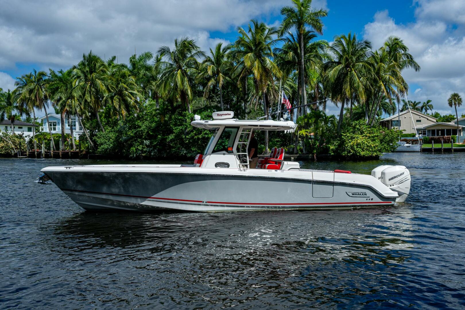 DARE TO DREAM S SIDECHICK 33ft Boston Whaler Yacht For Sale