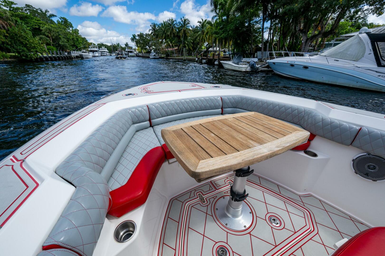 DARE TO DREAM S SIDECHICK 33ft Boston Whaler Yacht For Sale