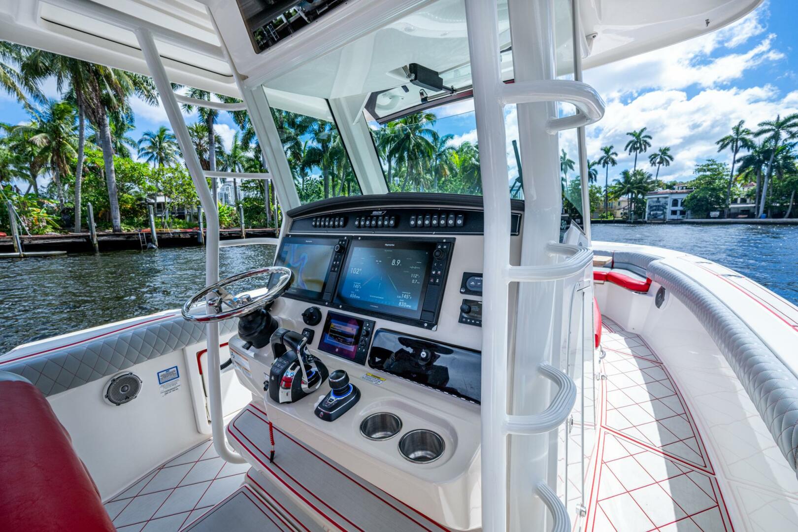 DARE TO DREAM S SIDECHICK 33ft Boston Whaler Yacht For Sale