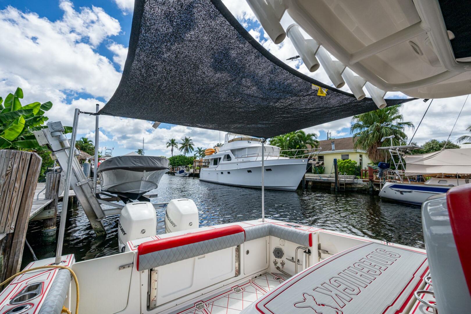 DARE TO DREAM S SIDECHICK 33ft Boston Whaler Yacht For Sale