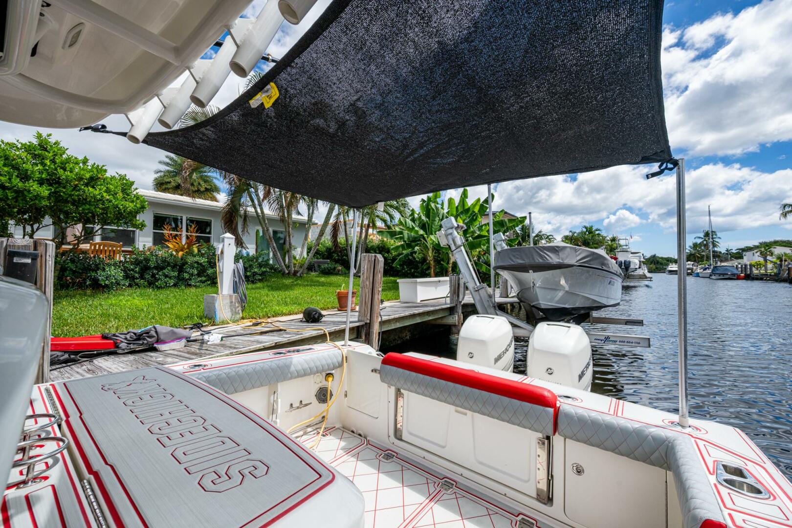 DARE TO DREAM S SIDECHICK 33ft Boston Whaler Yacht For Sale