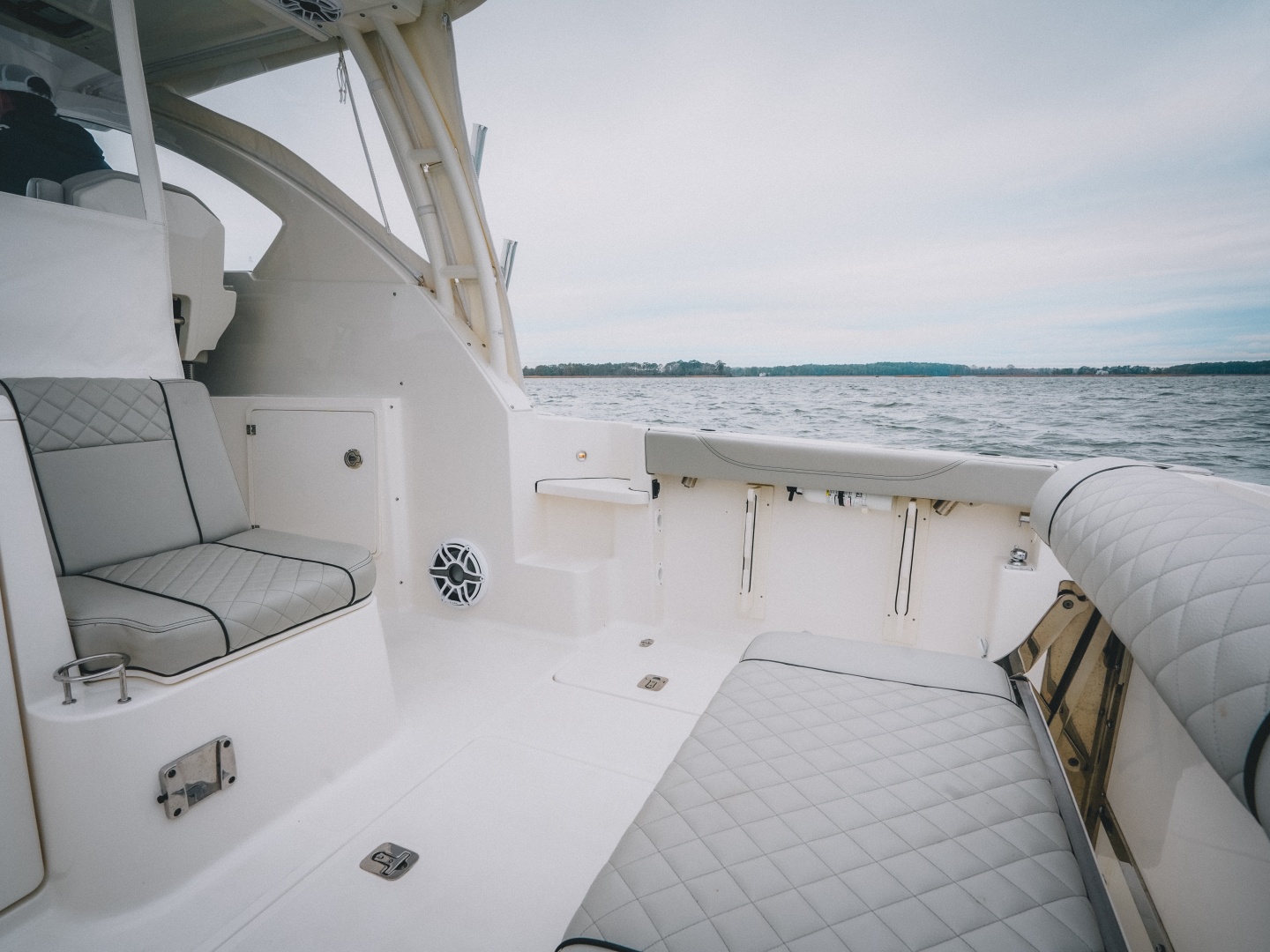 Amazing Grace 32ft Pursuit Yacht For Sale