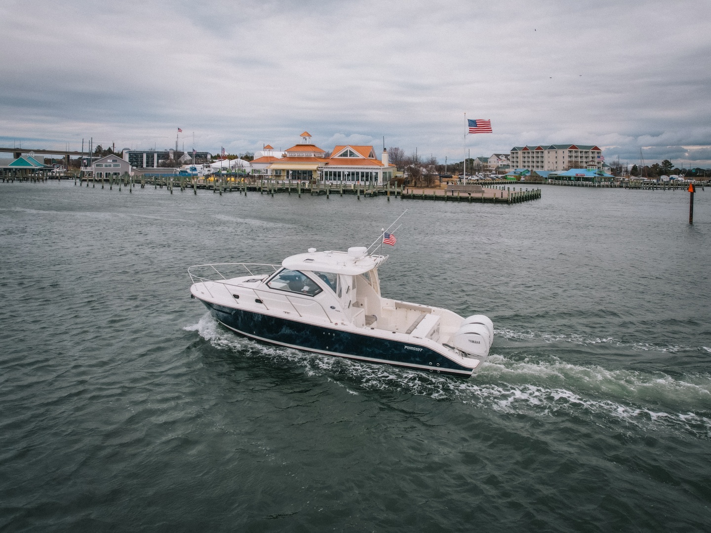 Amazing Grace 32ft Pursuit Yacht For Sale