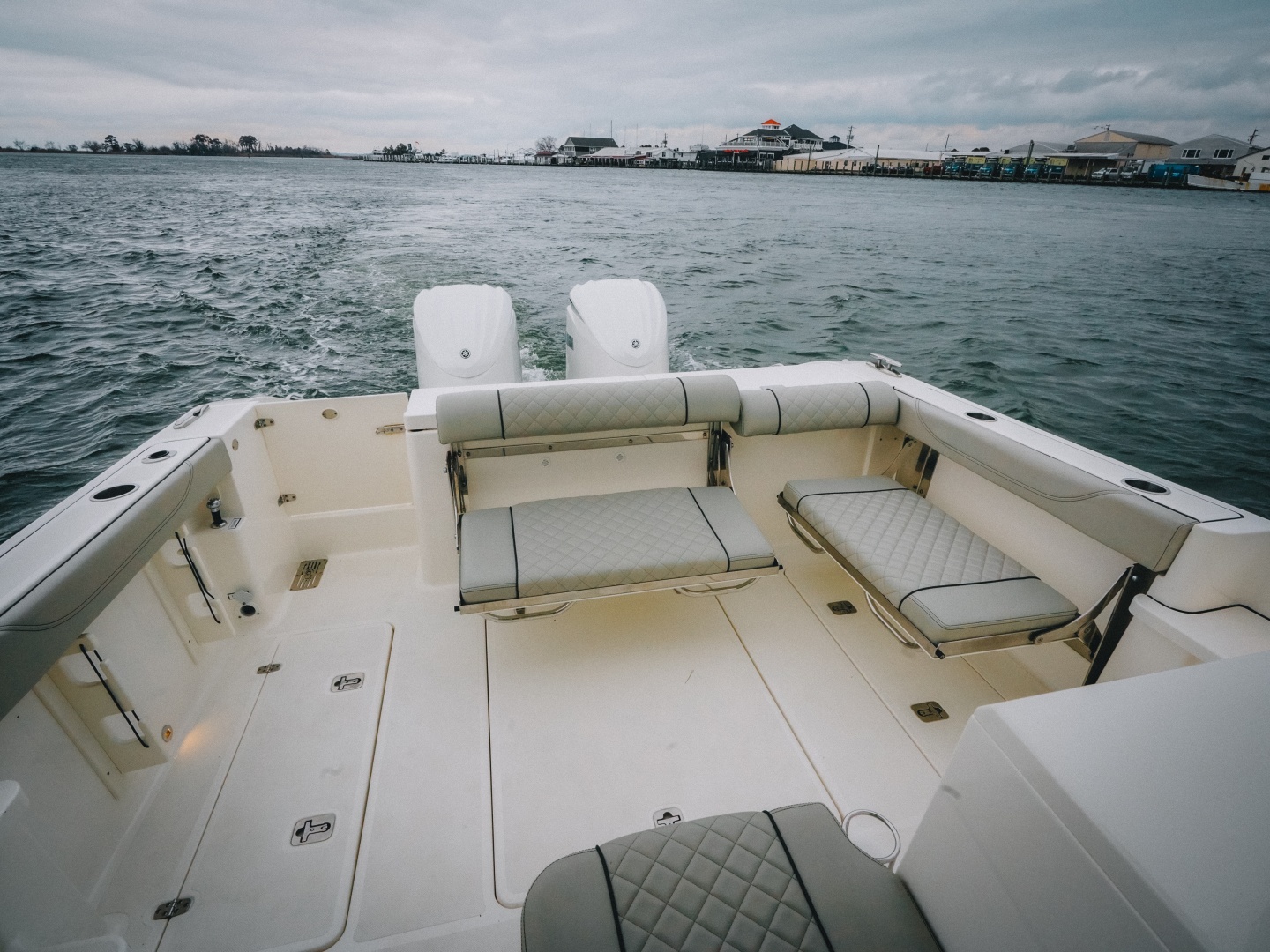 Amazing Grace 32ft Pursuit Yacht For Sale