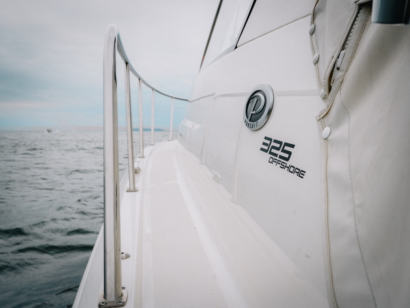 Amazing Grace 32ft Pursuit Yacht For Sale