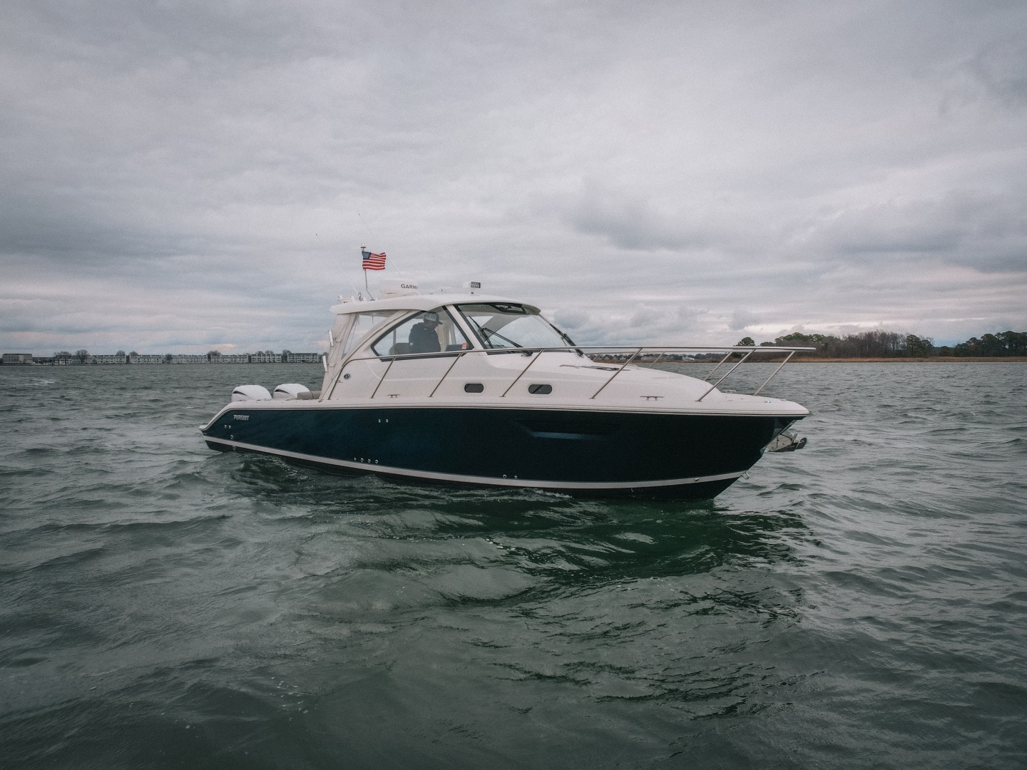 Amazing Grace 32ft Pursuit Yacht For Sale