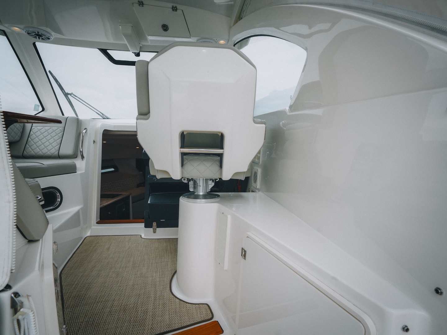 Amazing Grace 32ft Pursuit Yacht For Sale