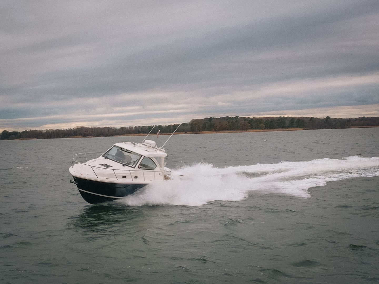 Amazing Grace 32ft Pursuit Yacht For Sale