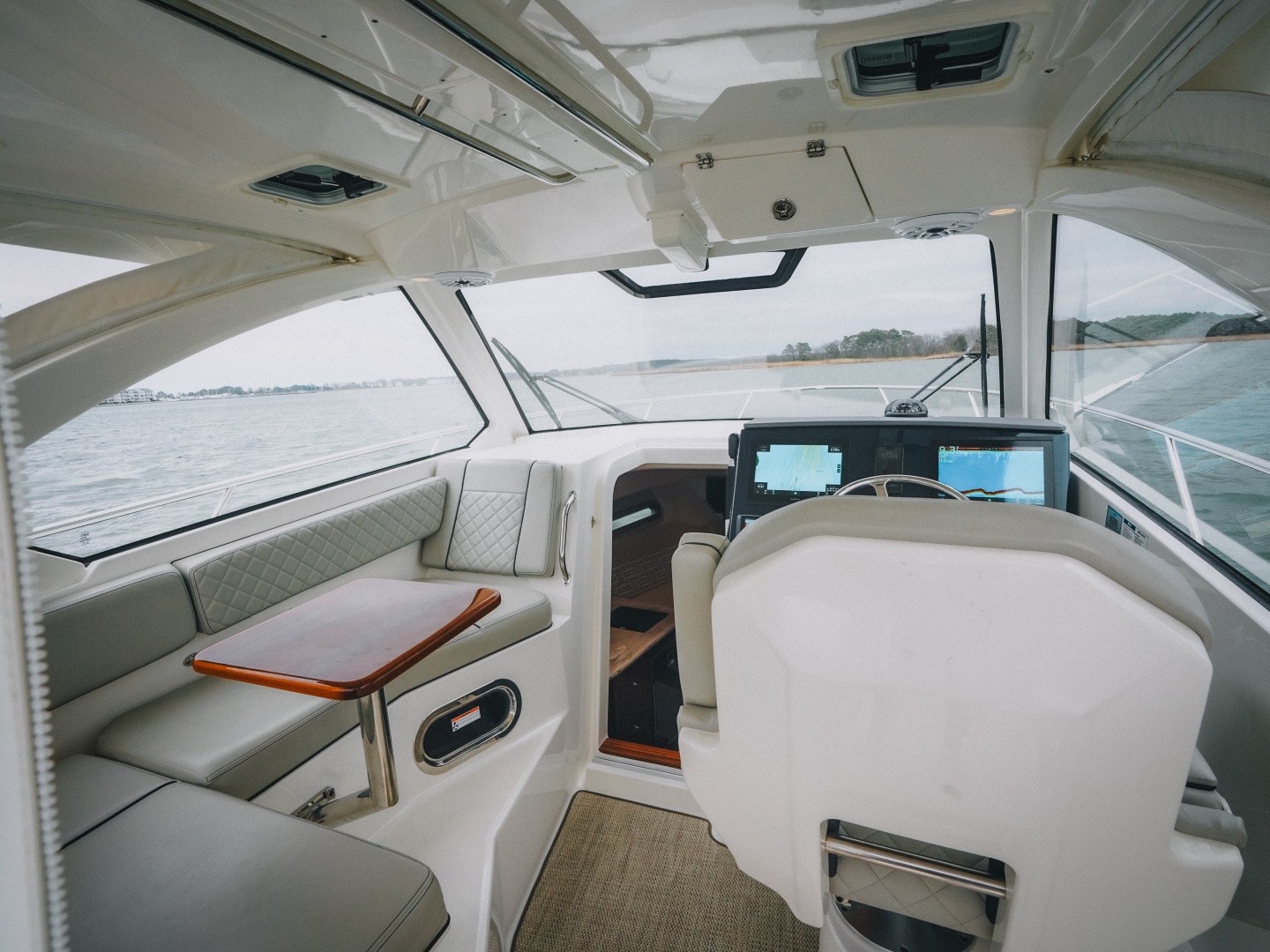 Amazing Grace 32ft Pursuit Yacht For Sale