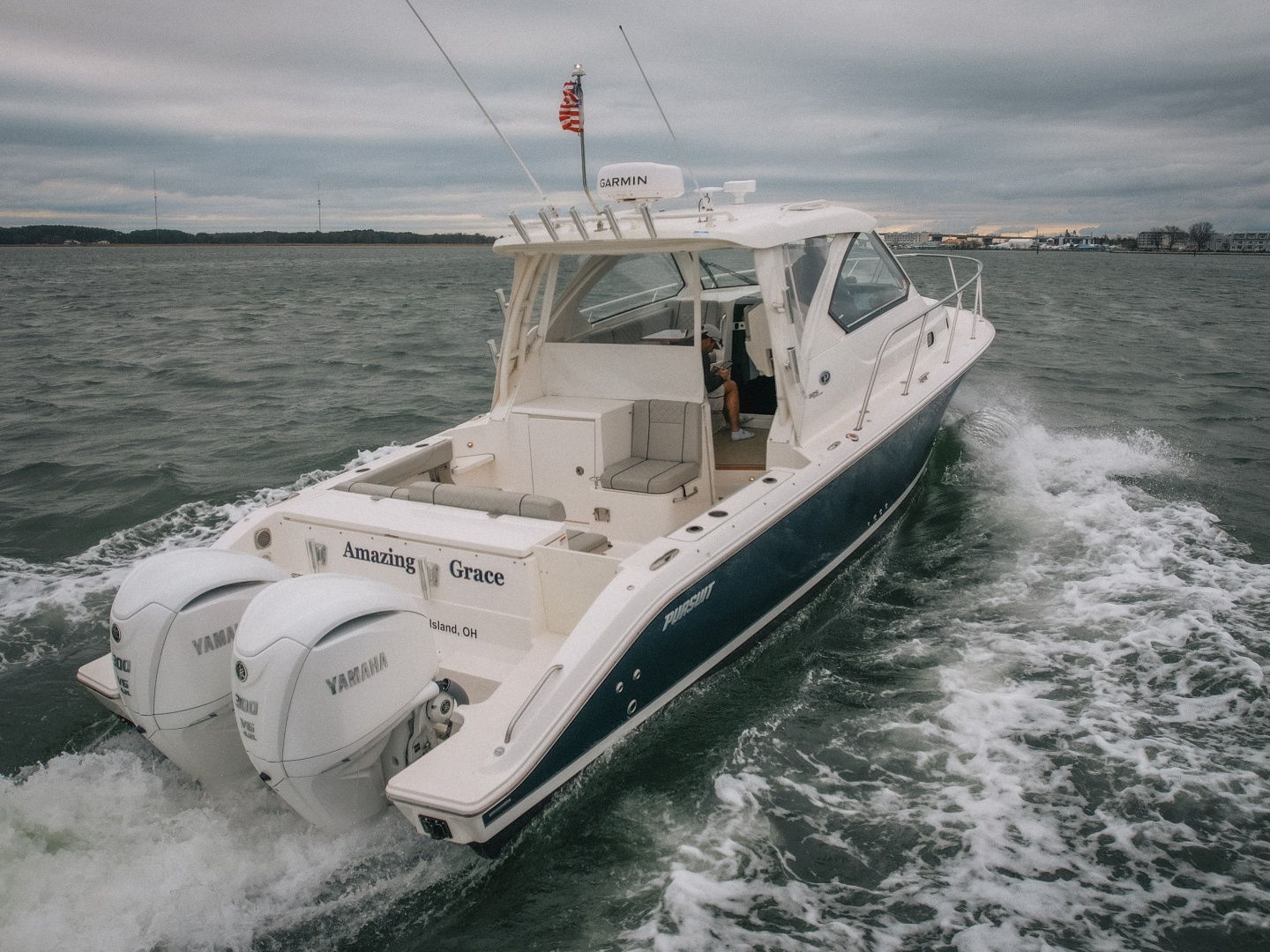 Amazing Grace 32ft Pursuit Yacht For Sale