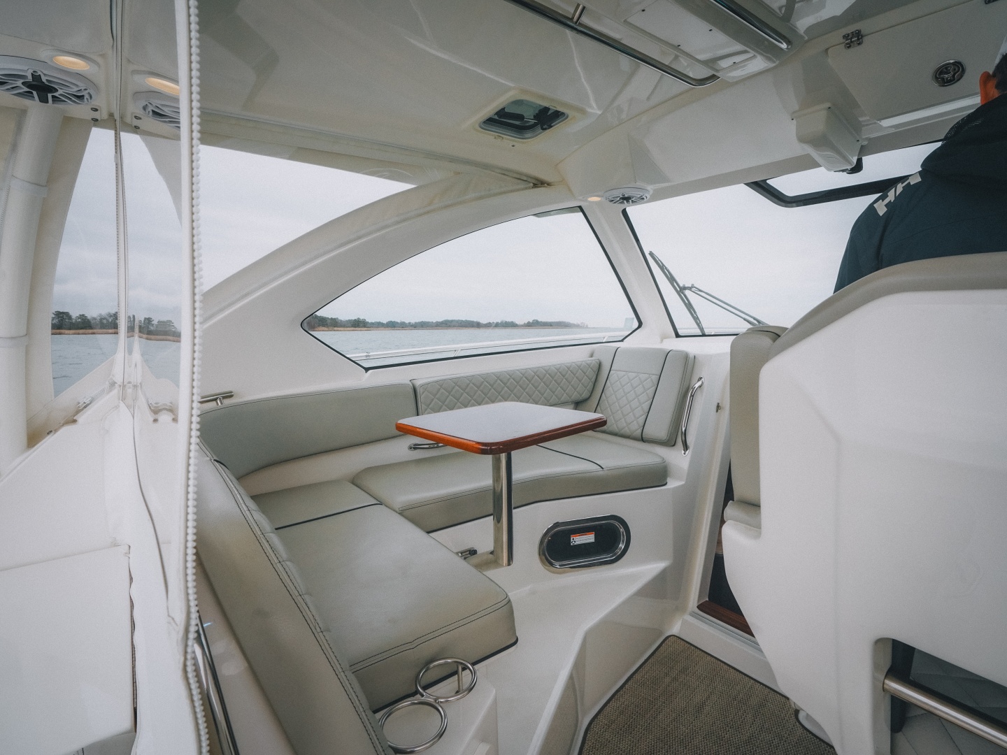 Amazing Grace 32ft Pursuit Yacht For Sale