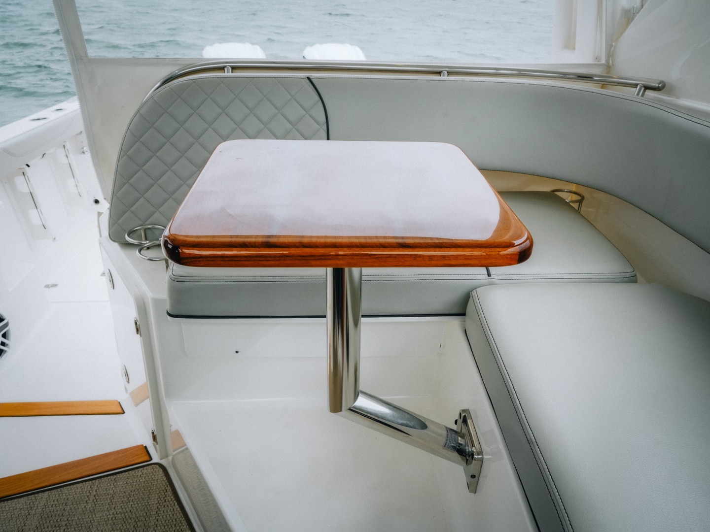 Amazing Grace 32ft Pursuit Yacht For Sale