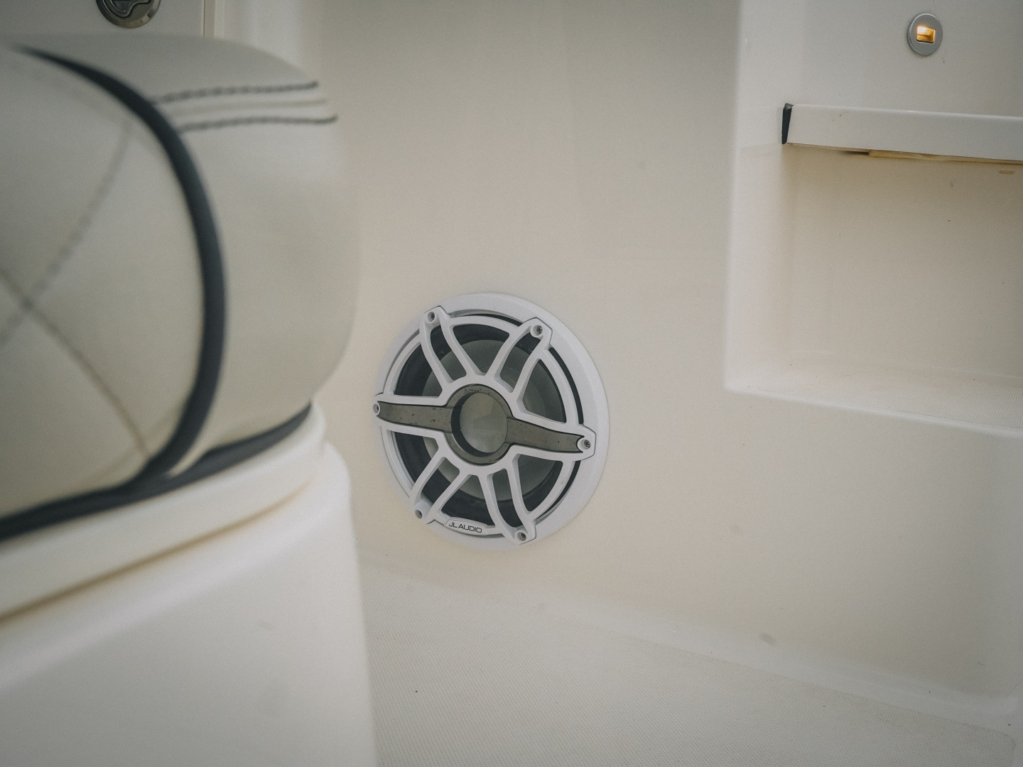 Amazing Grace 32ft Pursuit Yacht For Sale