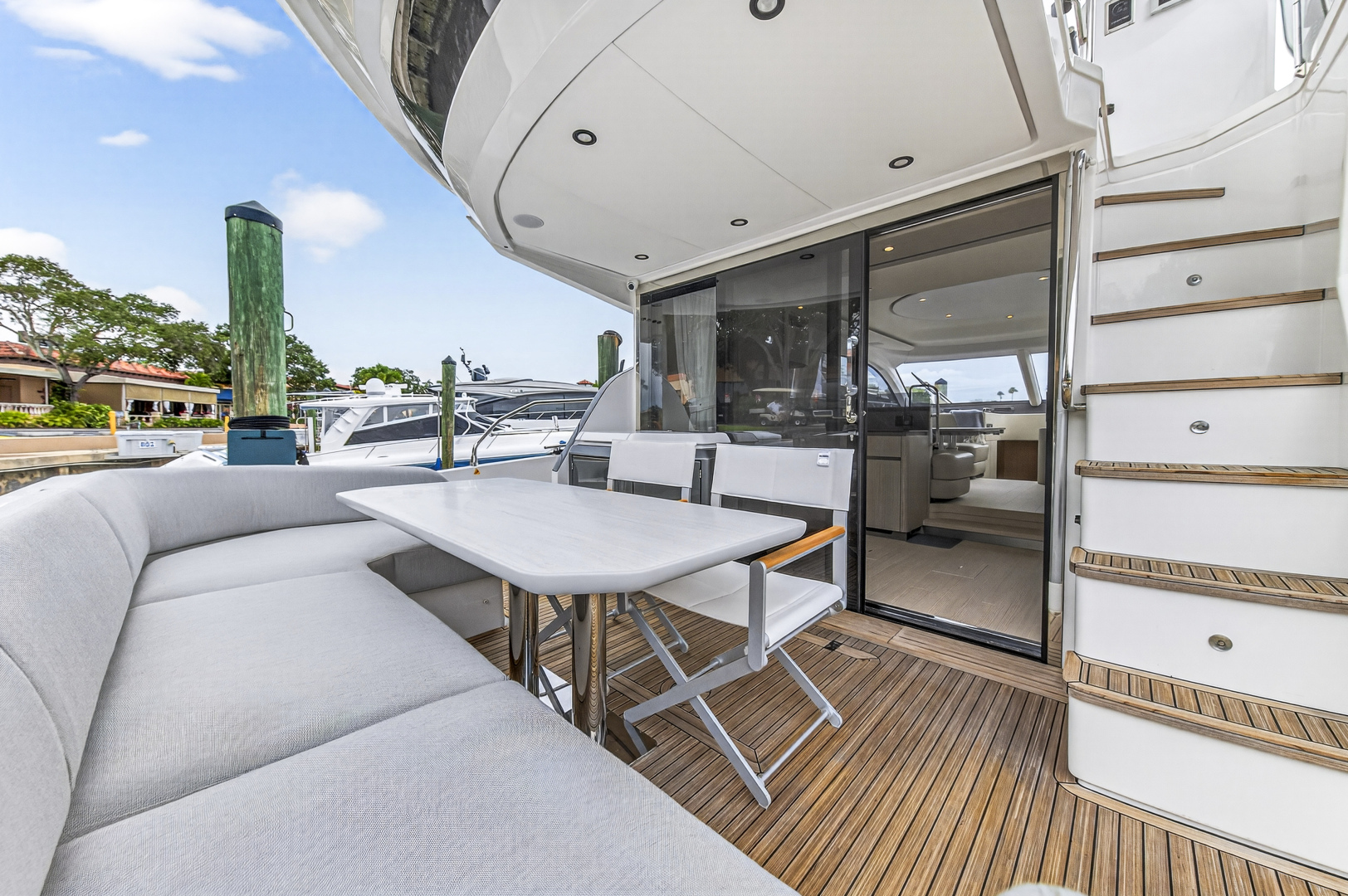 53ft Azimut Yacht For Sale