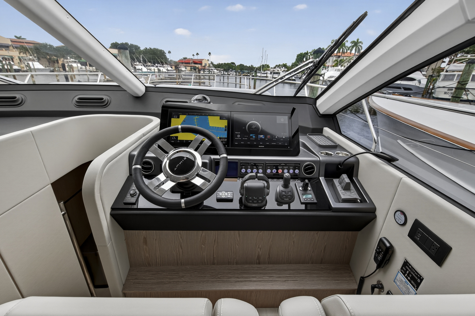 53ft Azimut Yacht For Sale