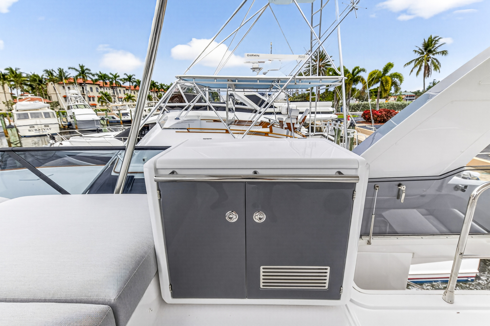 53ft Azimut Yacht For Sale