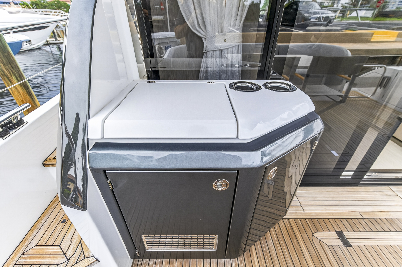 53ft Azimut Yacht For Sale