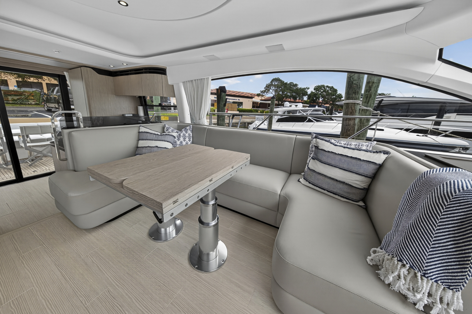 53ft Azimut Yacht For Sale