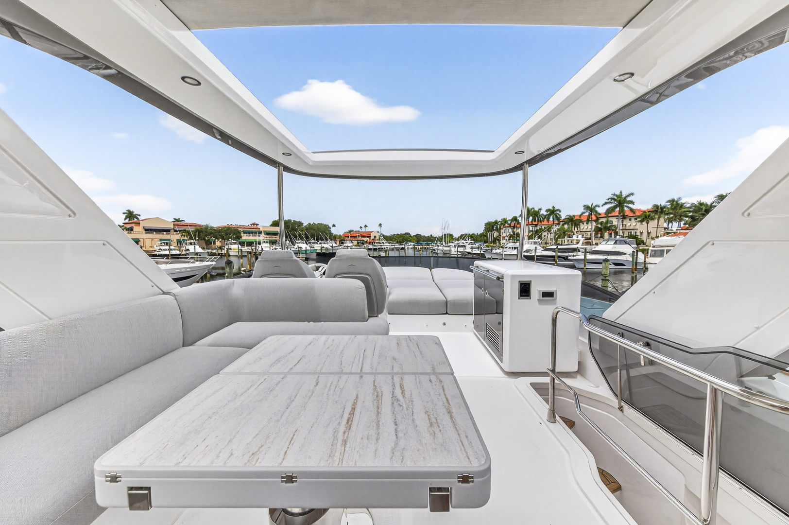 53ft Azimut Yacht For Sale