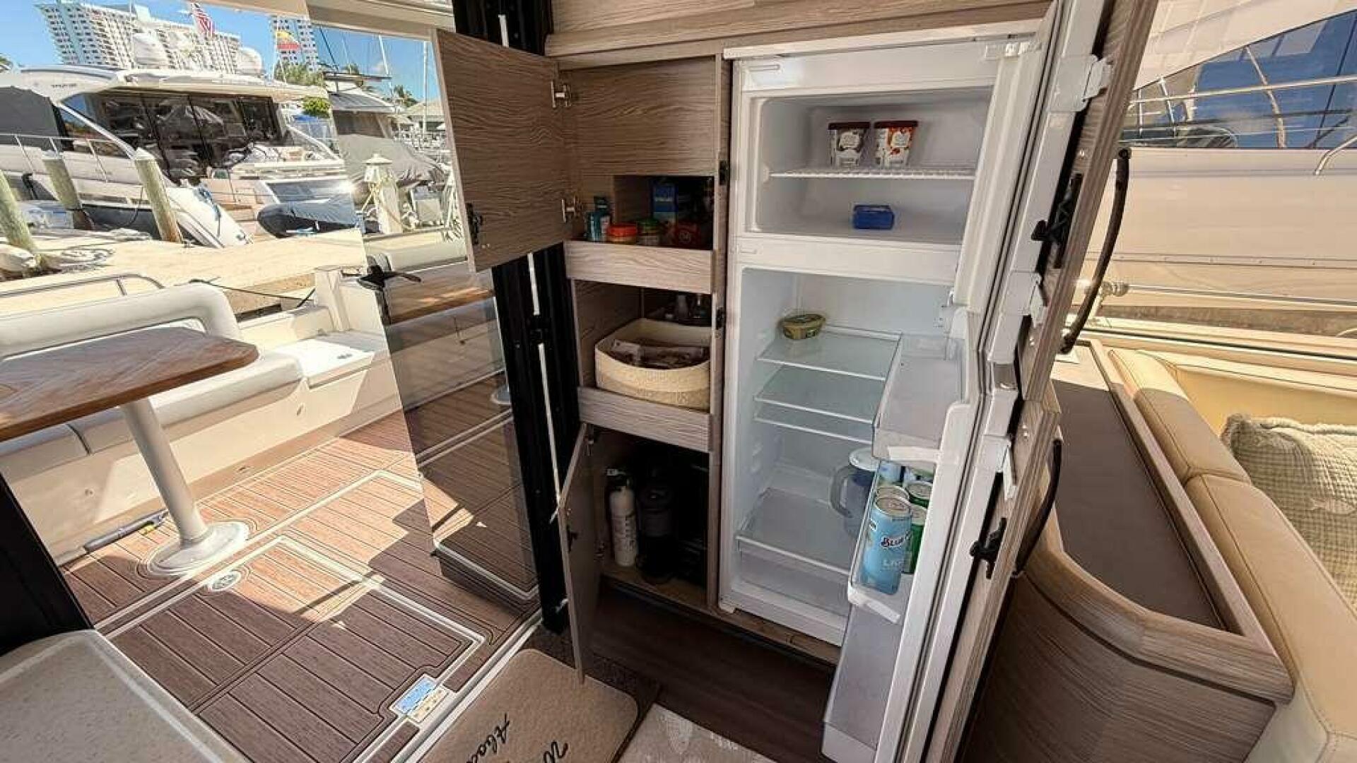Electric Summer 48ft Greenline Yacht For Sale