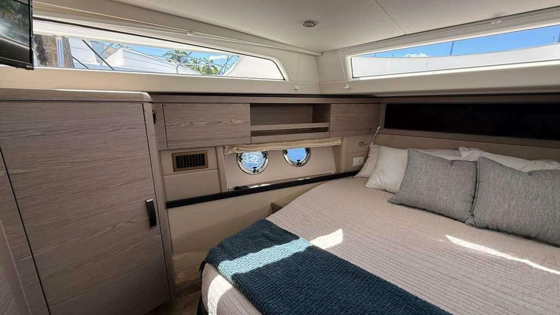 Electric Summer 48ft Greenline Yacht For Sale