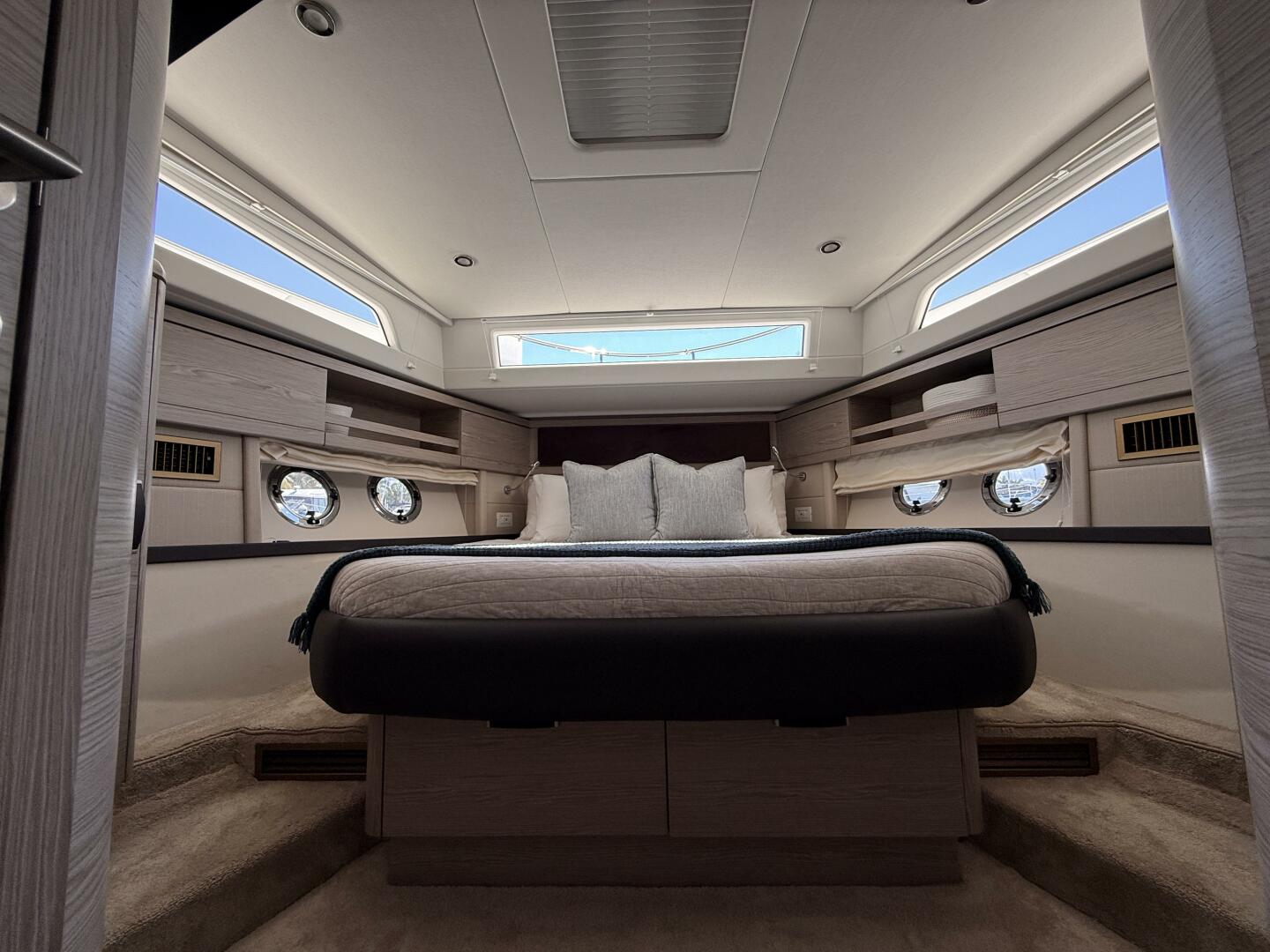 Electric Summer 48ft Greenline Yacht For Sale