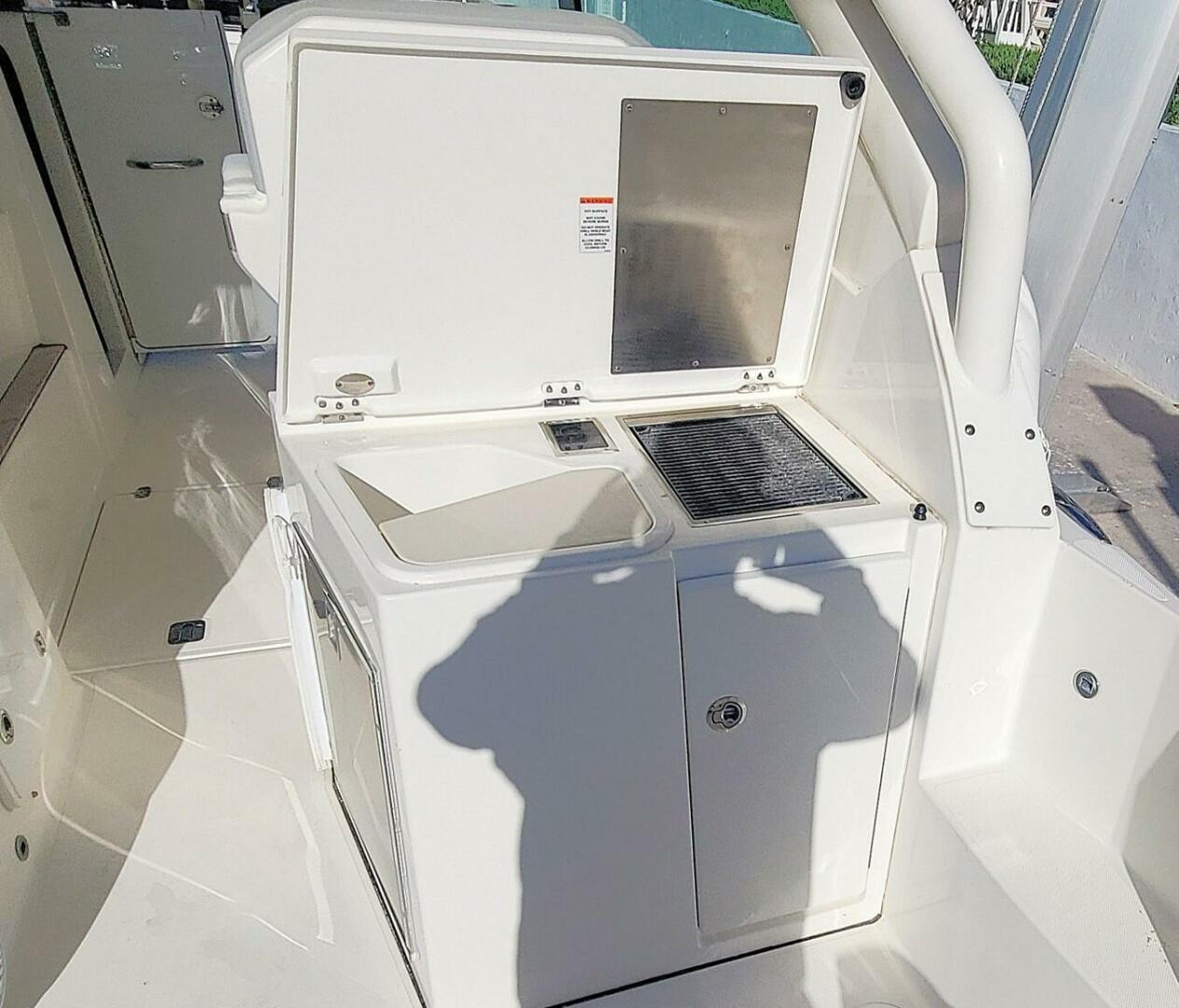 32ft Pursuit Yacht For Sale