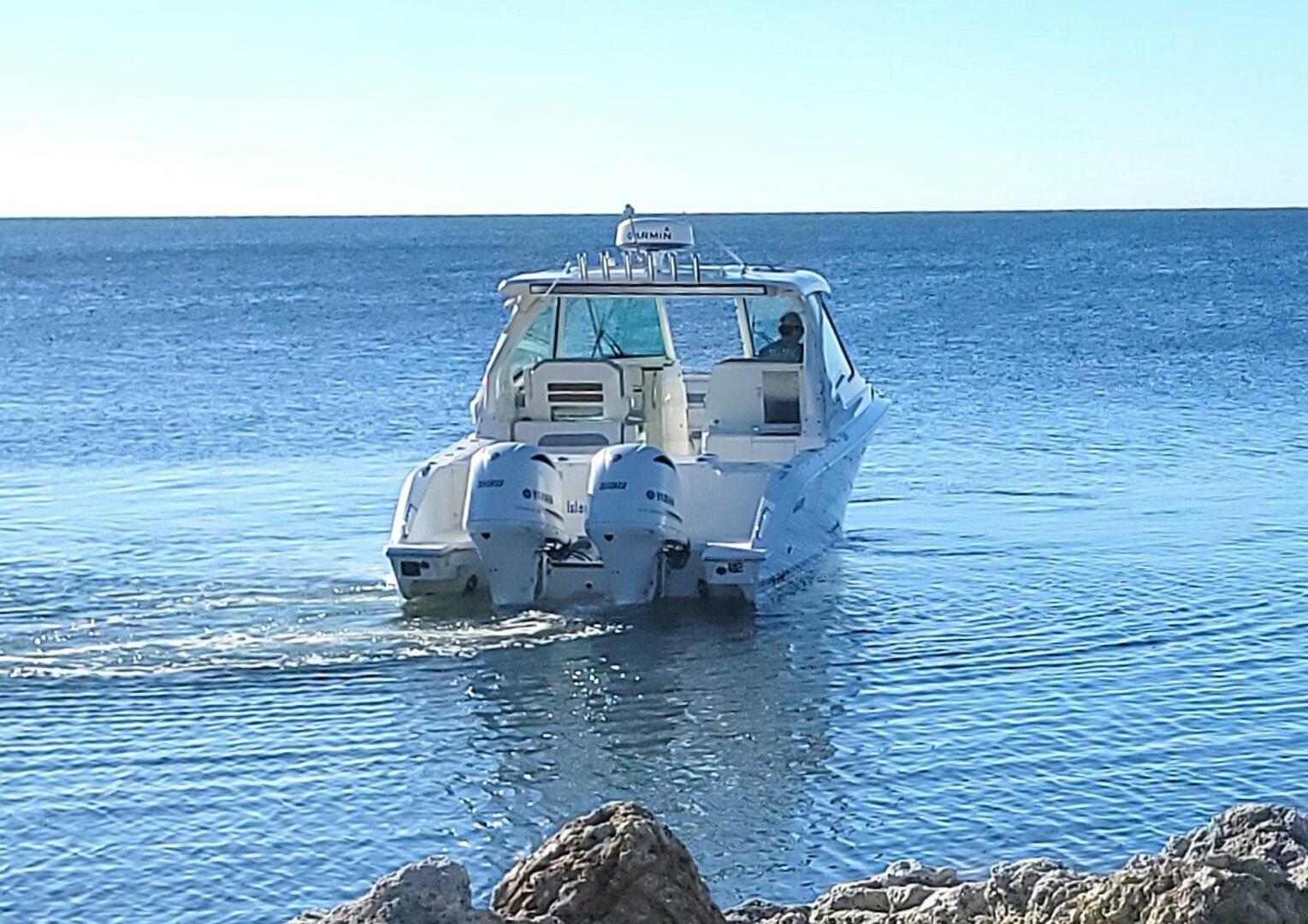 32ft Pursuit Yacht For Sale