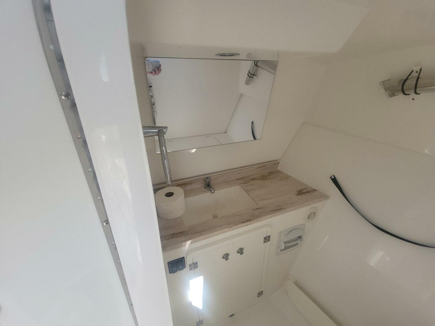 32ft Pursuit Yacht For Sale