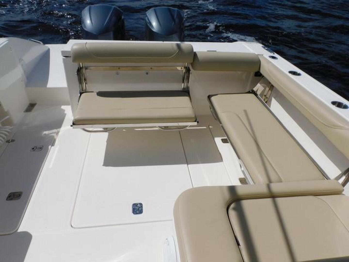 32ft Pursuit Yacht For Sale