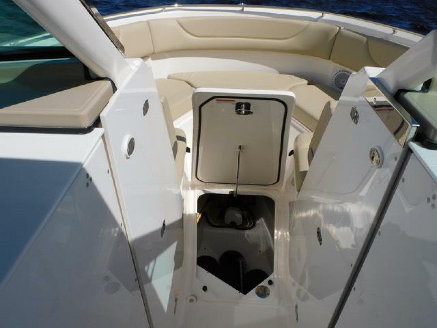 32ft Pursuit Yacht For Sale