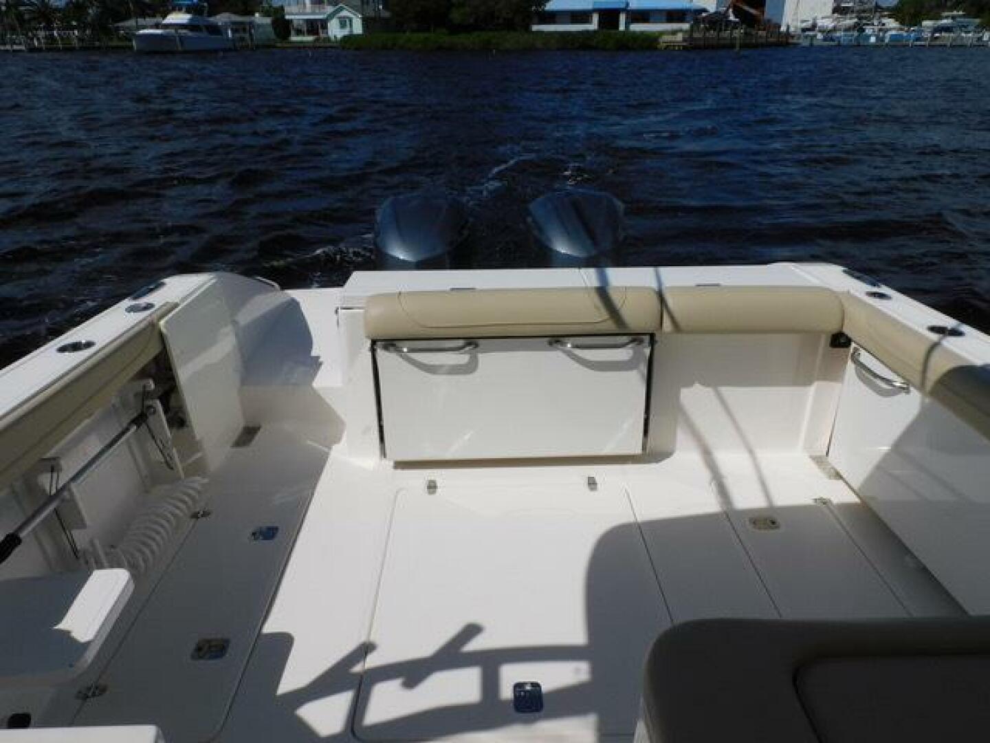 32ft Pursuit Yacht For Sale