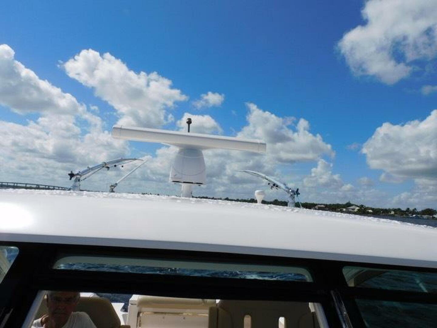 32ft Pursuit Yacht For Sale