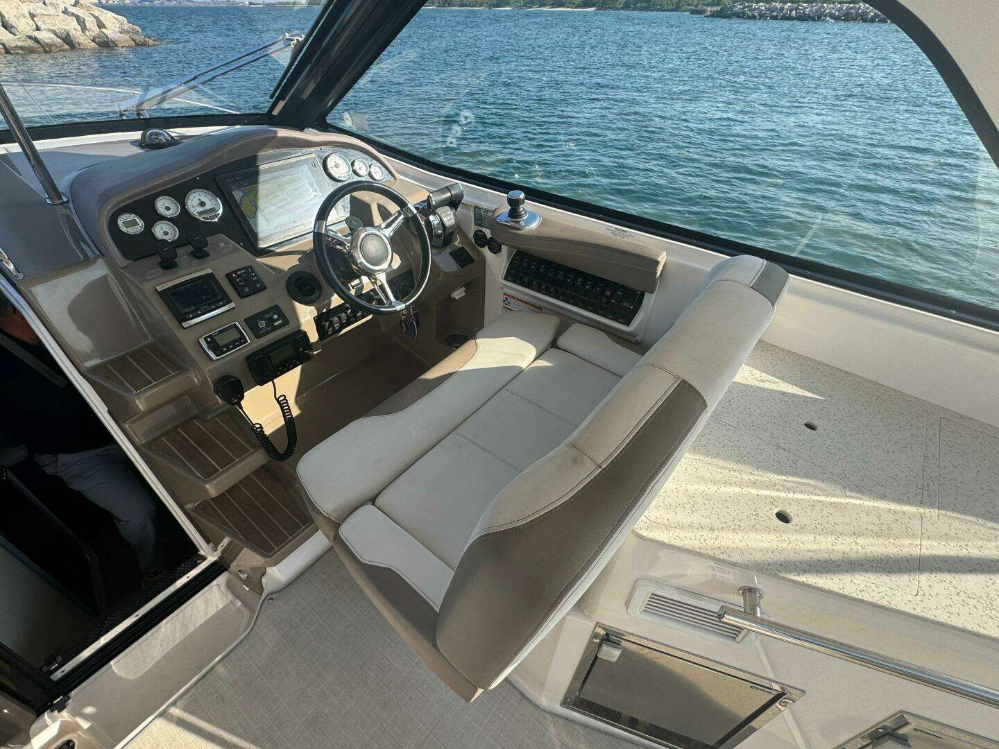35ft Regal Yacht For Sale 35ft Regal Yacht For Sale
