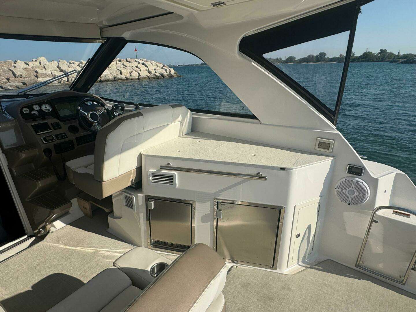 35ft Regal Yacht For Sale 35ft Regal Yacht For Sale