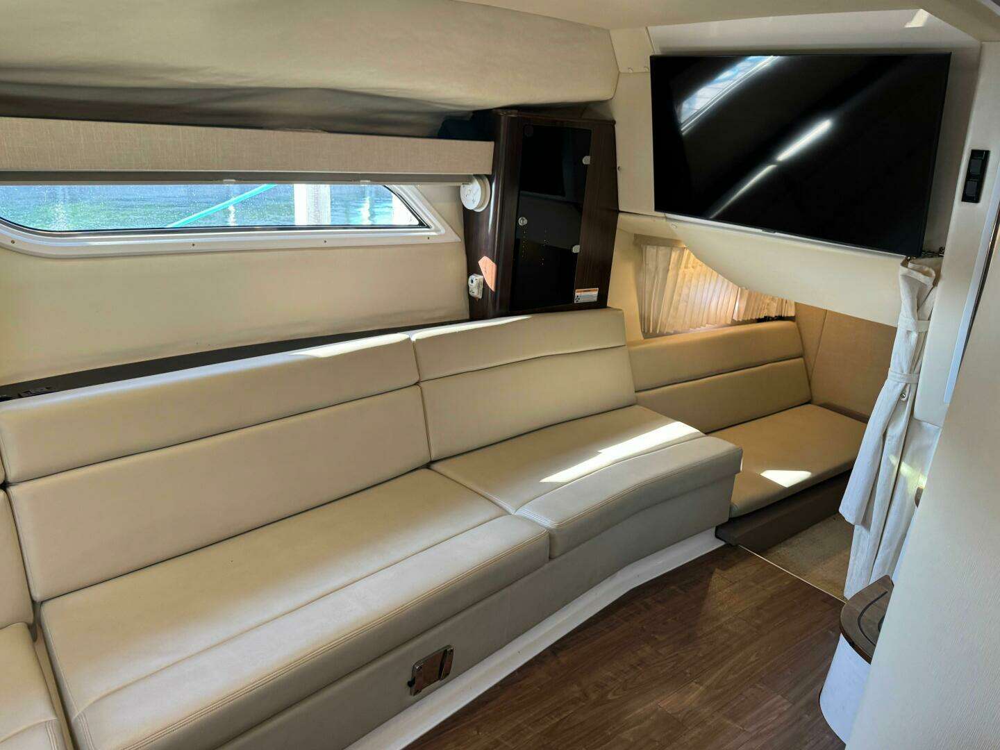 35ft Regal Yacht For Sale 35ft Regal Yacht For Sale