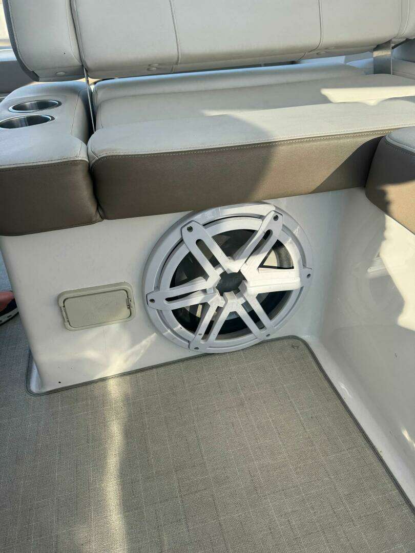 35ft Regal Yacht For Sale 35ft Regal Yacht For Sale