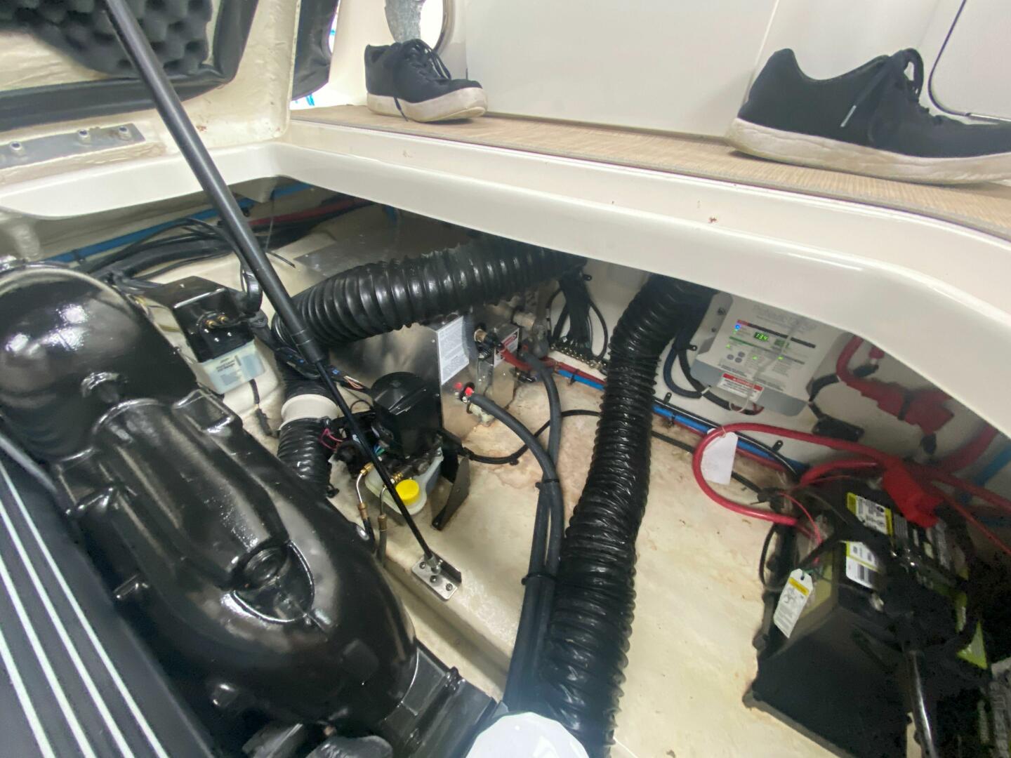 26ft Sea Ray Yacht For Sale