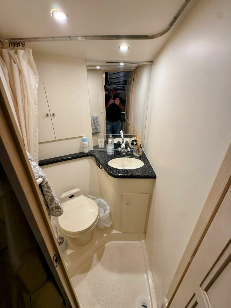 Kutting Loose 3 40ft Carver Yacht For Sale Kutting Loose 3 40ft Carver Yacht For Sale