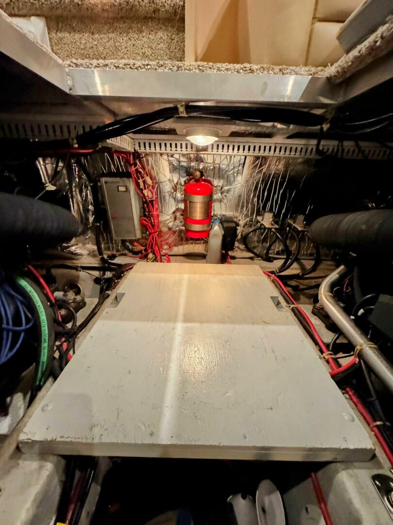 Kutting Loose 3 40ft Carver Yacht For Sale Kutting Loose 3 40ft Carver Yacht For Sale