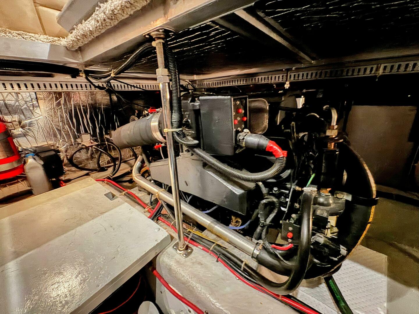 Kutting Loose 3 40ft Carver Yacht For Sale Kutting Loose 3 40ft Carver Yacht For Sale