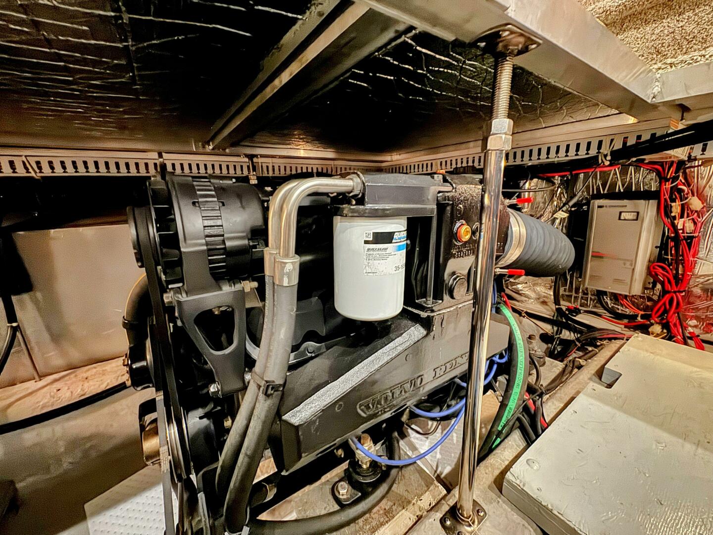 Kutting Loose 3 40ft Carver Yacht For Sale Kutting Loose 3 40ft Carver Yacht For Sale