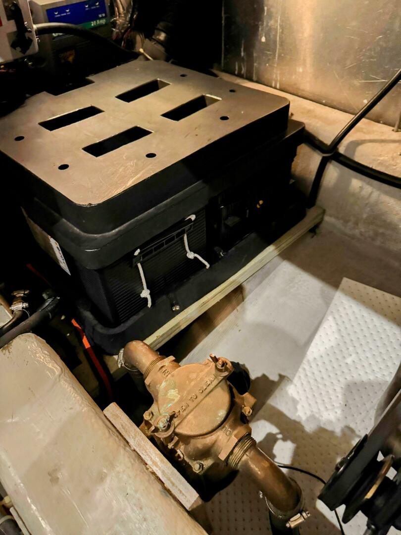 Kutting Loose 3 40ft Carver Yacht For Sale Kutting Loose 3 40ft Carver Yacht For Sale