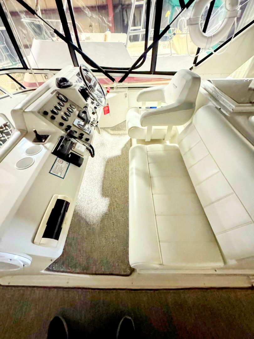 Kutting Loose 3 40ft Carver Yacht For Sale Kutting Loose 3 40ft Carver Yacht For Sale