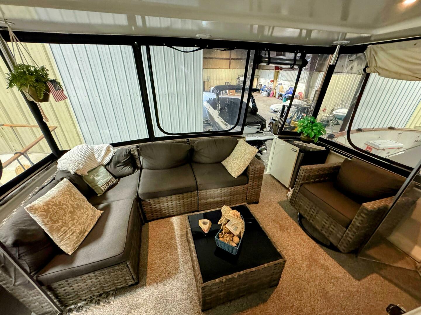 Kutting Loose 3 40ft Carver Yacht For Sale Kutting Loose 3 40ft Carver Yacht For Sale