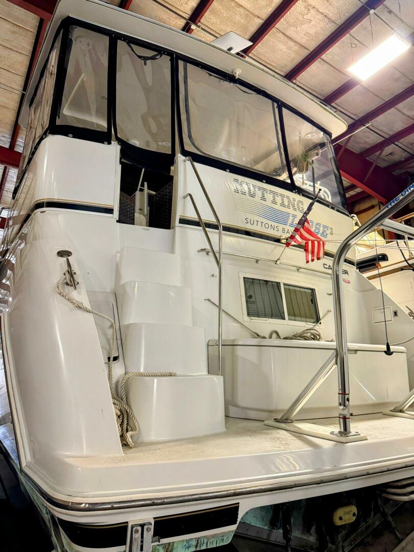 Kutting Loose 3 40ft Carver Yacht For Sale Kutting Loose 3 40ft Carver Yacht For Sale