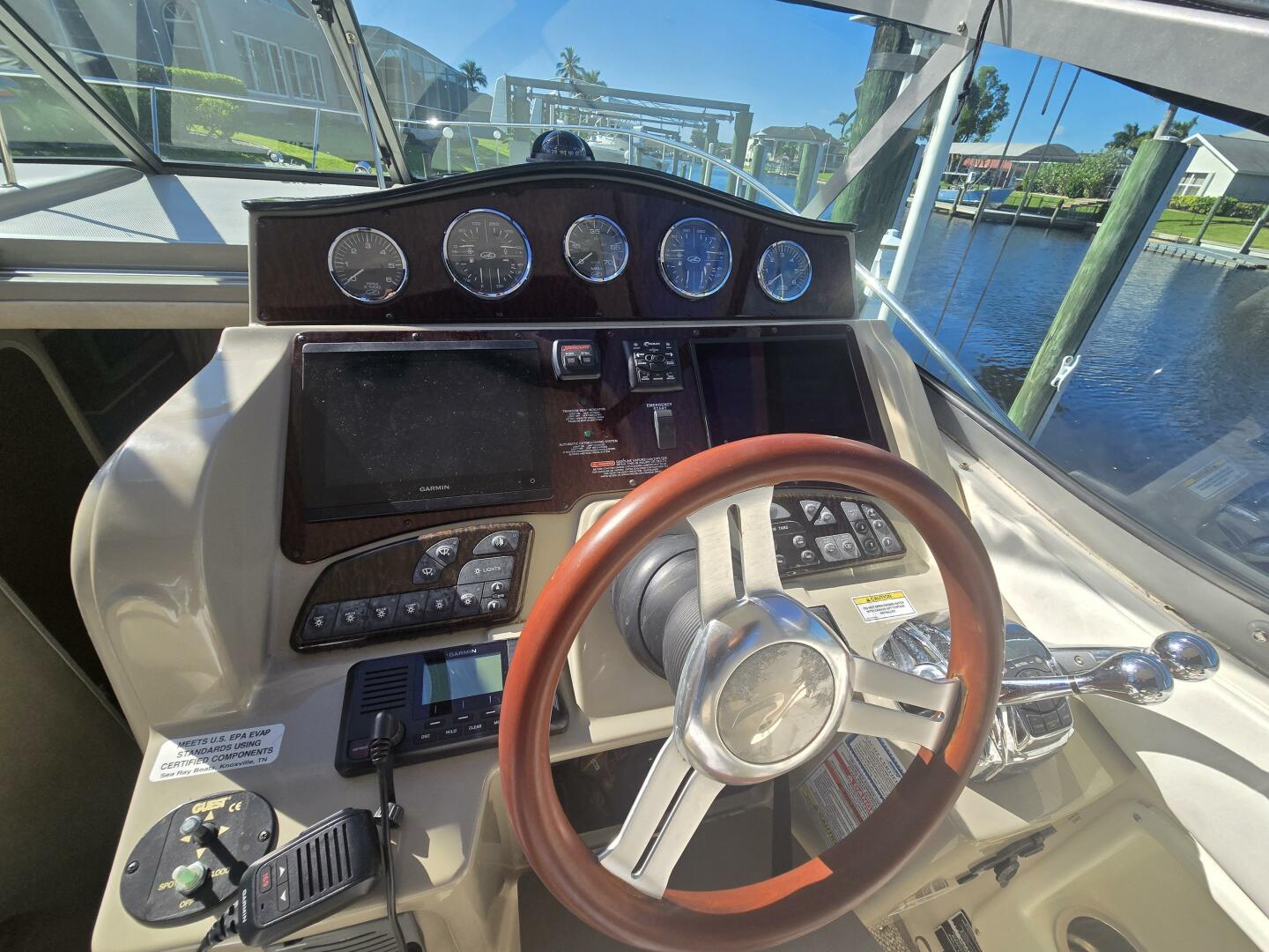 Gib N Tone 35ft Sea Ray Yacht For Sale