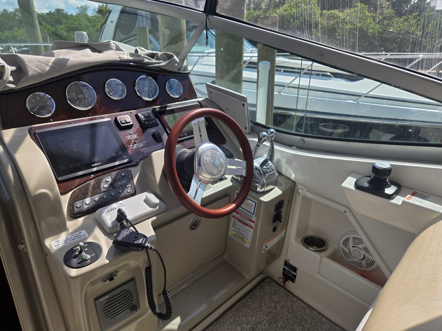 Sea Ray 330 Sundancer — Gib N Tone - Photo 8