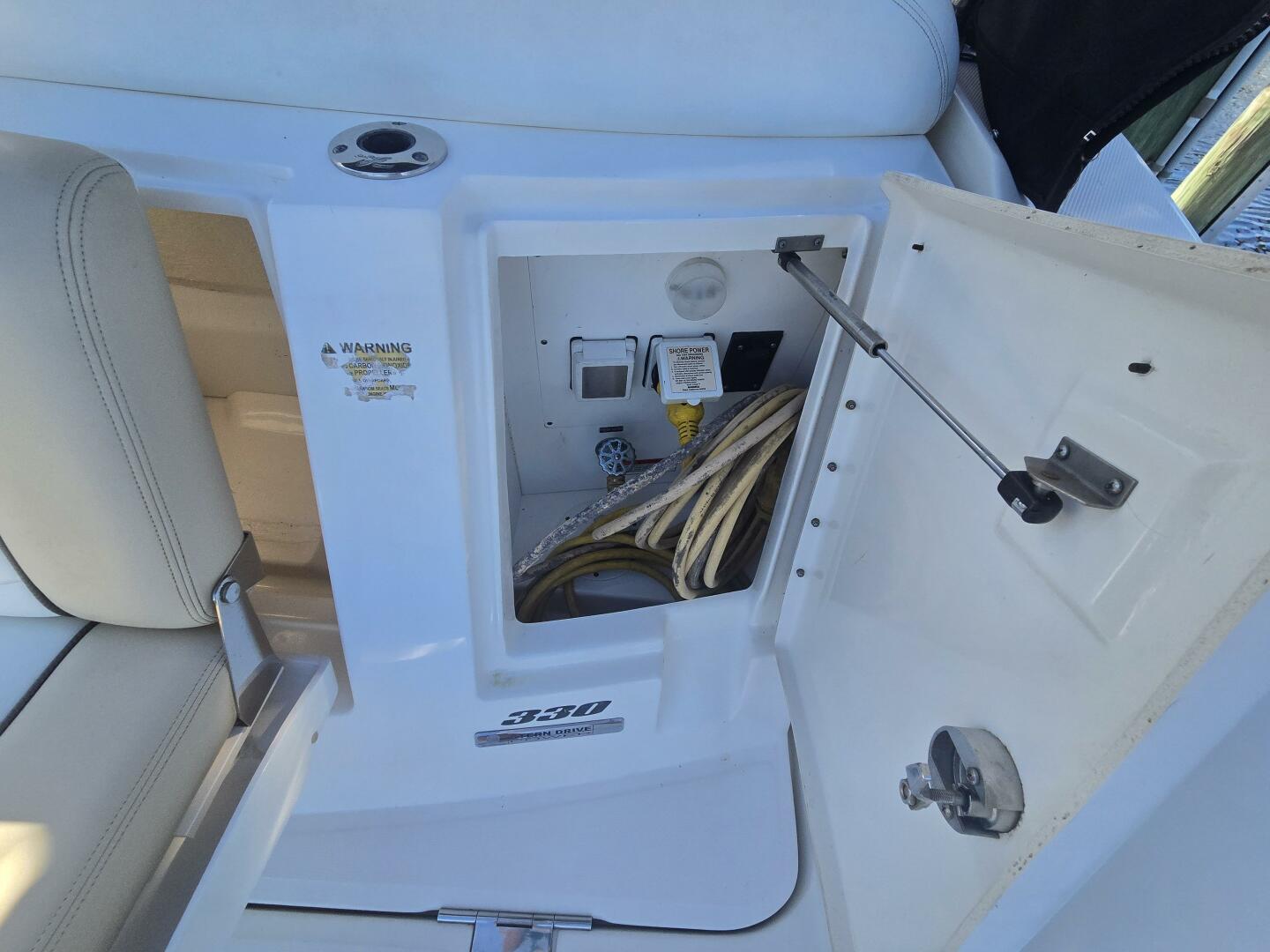 Gib N Tone 35ft Sea Ray Yacht For Sale