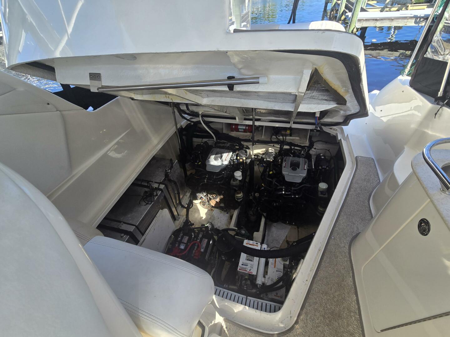 Gib N Tone 35ft Sea Ray Yacht For Sale